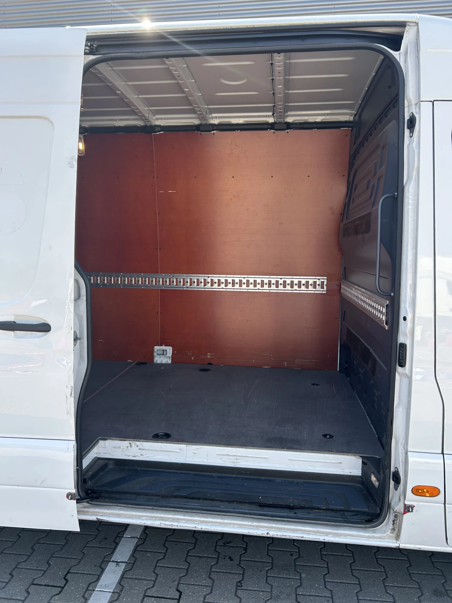 Mercedes-Benz Sprinter 2023 - 319 1.9 CDI Bild 12