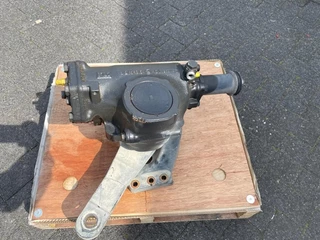 MAN N/A 2015 - 81.46200-6537 STEERING BOX BOSCH 8098955820 imagem 1