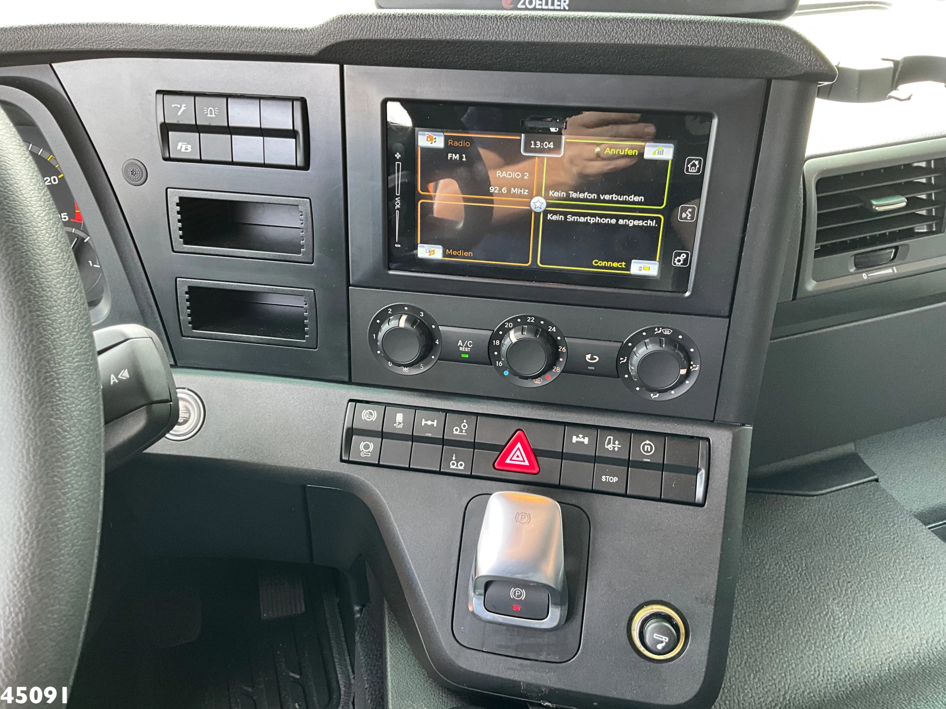 Mercedes-Benz Actros 2025 - 2533 Euro 6 Zoeller 22m³ image 10