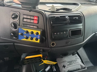 Mercedes-Benz Atego 2015 - 1224 4X2 OMARZ + WINCH + REMOTE CONTROL TÜV TILL 10-2026 bild 18