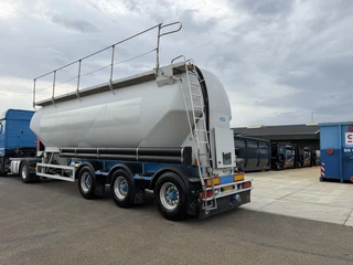 Feldbinder EUT 46 3 2006 - Feldbinder EUT EUT 46 3 | Alu. Zement Silo - Powder Bulk tank Onderlosser 1 Comp.| 46 m3 | 3 Axle | 2006 afbeelding 3 miniatuur