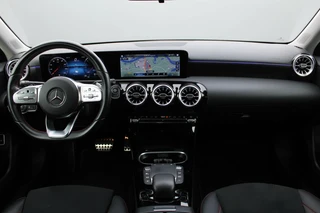 Mercedes-Benz A-Class 2022 - 250e AUT8 AMG Line NIGHT PAKKET SFEER WIDESCREEN CARPLAY immagine 2 miniatura