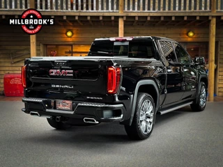 GMC Sierra 2024 - Denali 6.2 V8 bild 8