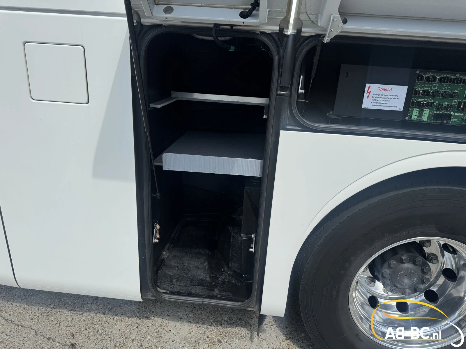 Mercedes-Benz Tourismo RHD 2023 afbeelding 32