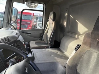 DAF CF 65.250 2008 - COOLING TRUCK WITH CARRIER D/E COOLER (EURO 5 / AS-TRONIC / 2.500 KG. LOADING PLATFORM) obrazek 7
