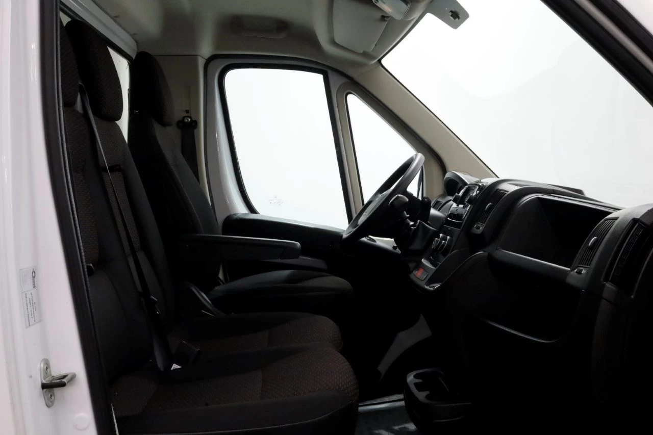 Opel Movano 2023 - 2.2D 140pk Bakwagen met laadklep 1.060kg laadvermogen 08-2023 obrázek 6