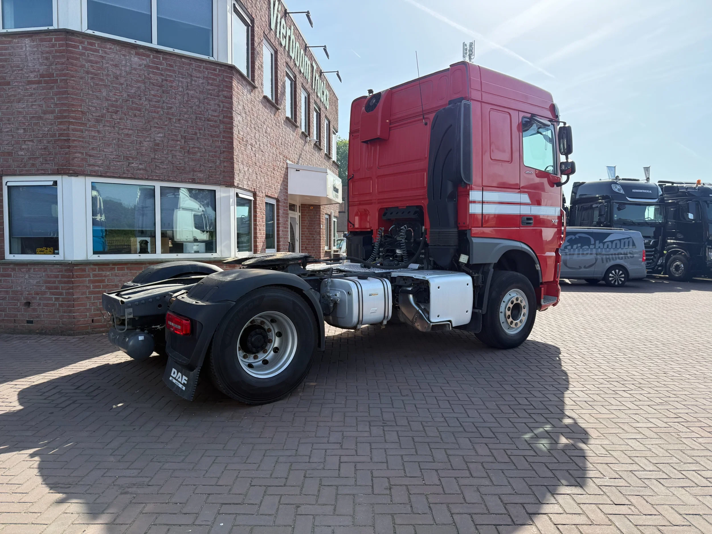 DAF XF 450 2018 - XF450 4X2 / Hydrauliek / Smart tacho / Standairco / 2 Bedden / APK 12-2026 afbeelding 4