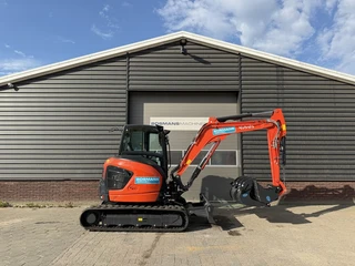 Kubota TE HUUR Kubota U56-5 minigraver binnendraaier 5 T 2025 na prodej