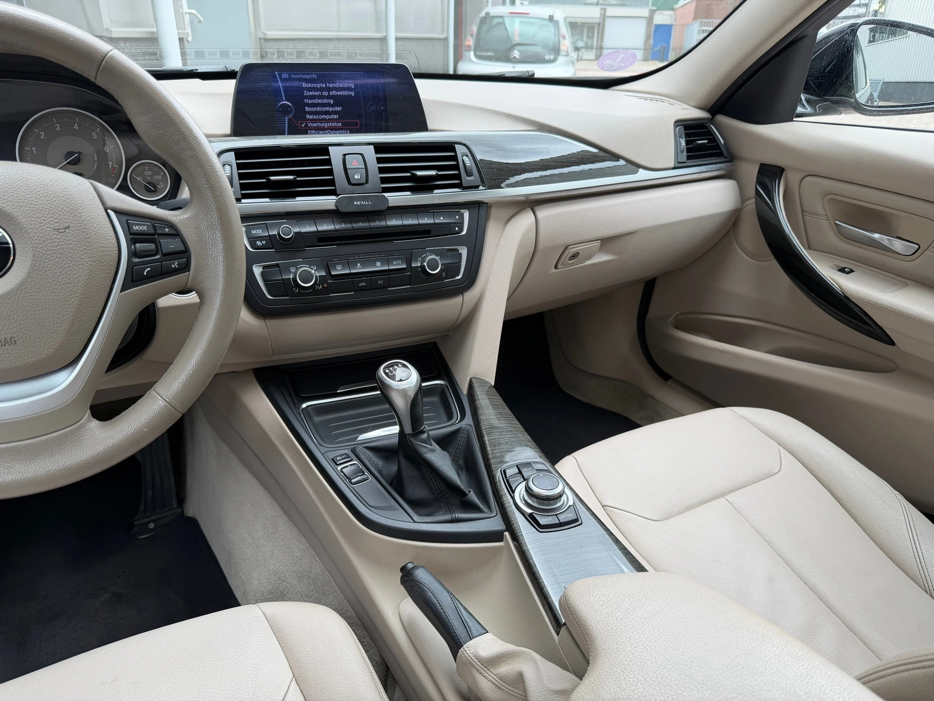 BMW 3 Serie 2012 - 320i EfficientDynamics Edition Upgrade Edition bj.2012 Navi|Leder|Open dak|Nap. afbeelding 19
