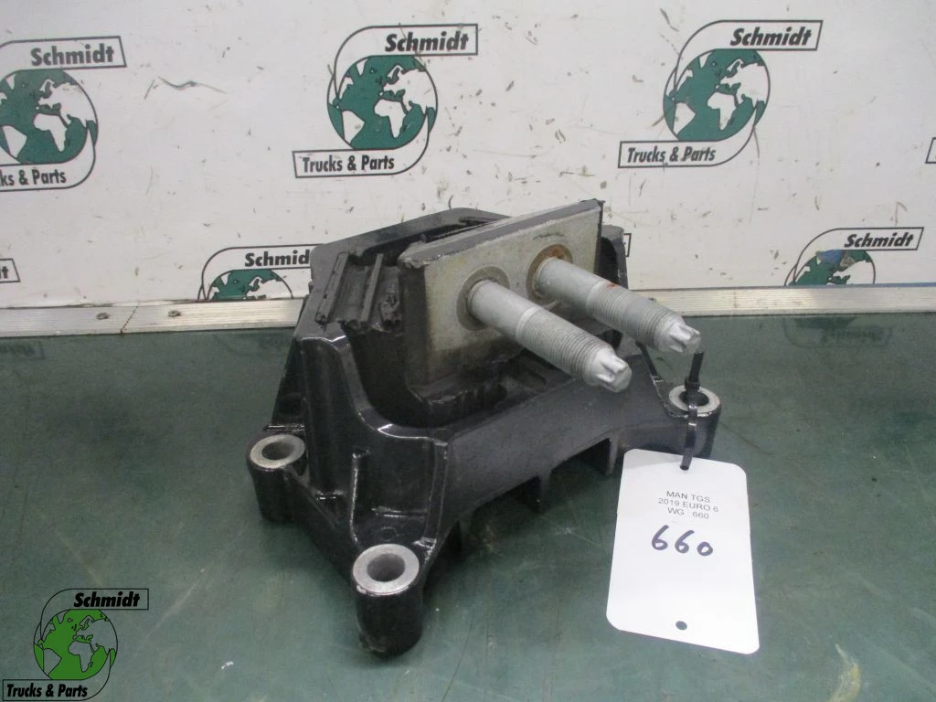 MAN - 81.96210-0593 motor steun achter TGS Nieuwe afbeelding 1