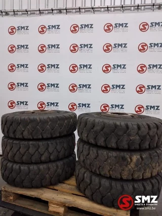 Dunlop N/A - Occ industrieband Dunlop 8.25-15 obrazek 1