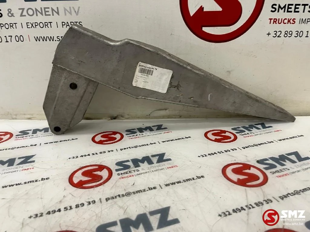 Mercedes-Benz Actros - Occ Steun opstapbak MP2/3 links afbeelding 1
