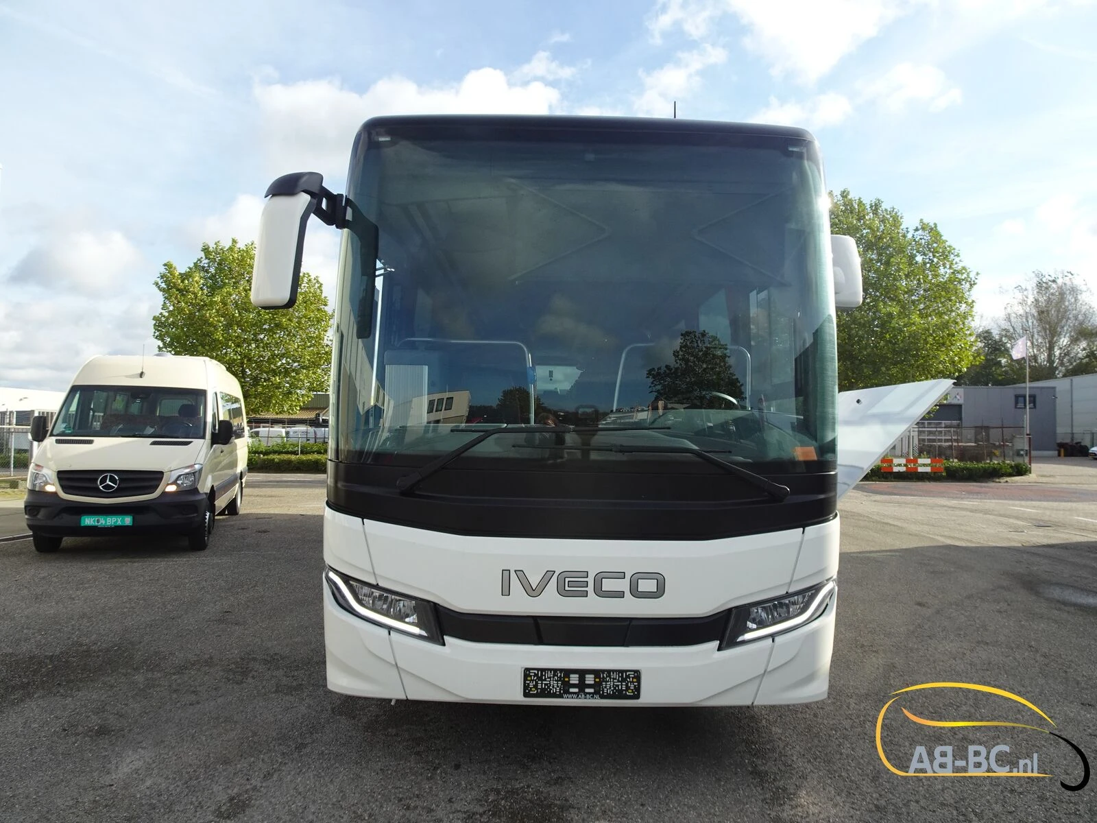 Iveco NEW 12.1 MTR Evadys, 53 Seats/WC 2 units on stock 2026 image 8