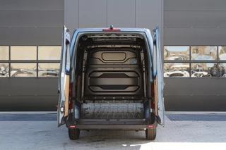 Renault Master 2024 - T35 2.0 dCi 170pk L2H2 Extra - 2x Schuifdeur - Navigatie - Blind Spot - Camera - Stoelverwarming - Verwarmde voorruit - Rijklaar immagine 4