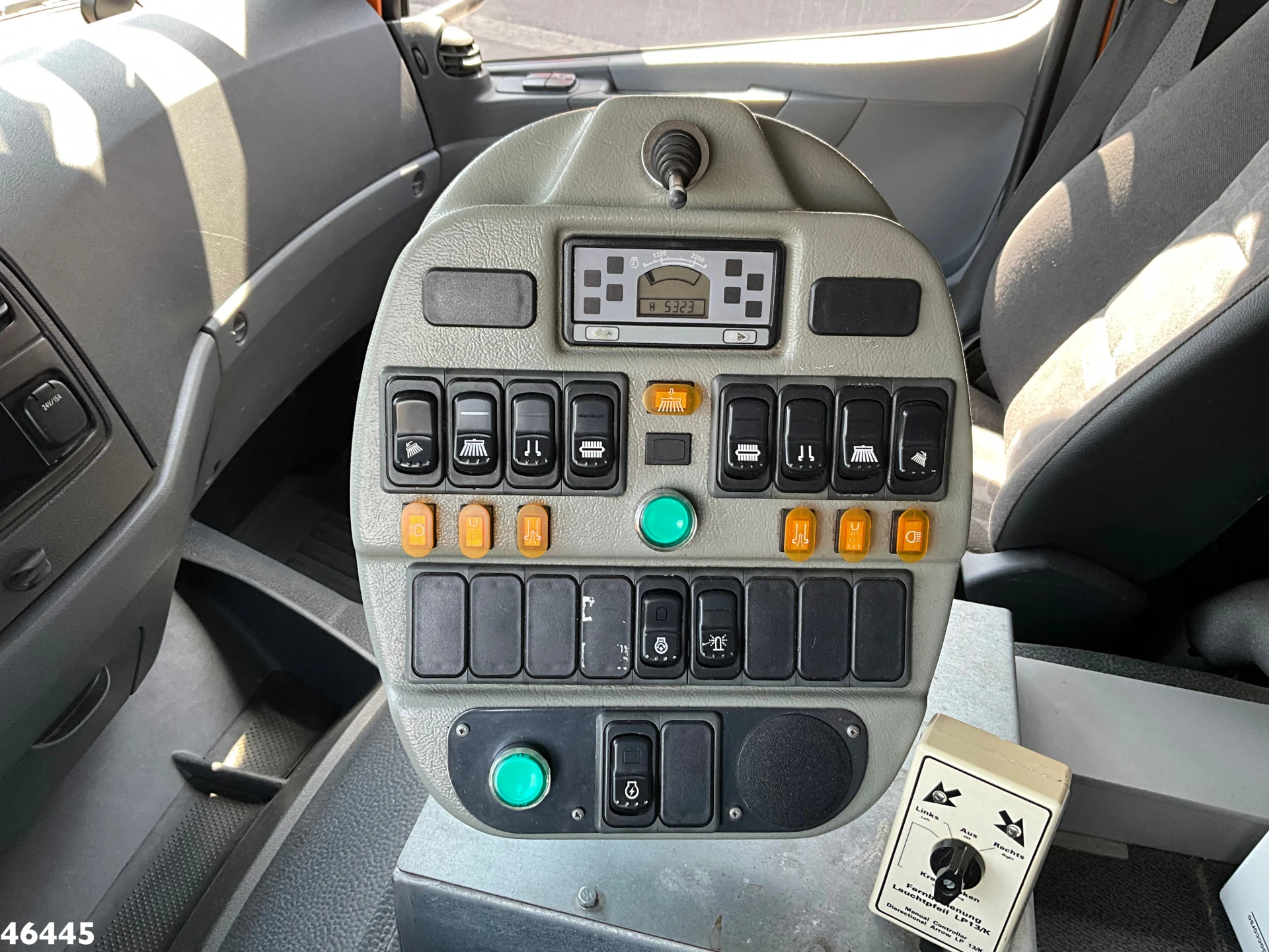 Mercedes-Benz Atego 2009 - 1324 Johnston VT 650 Just 131.138 km! image 13