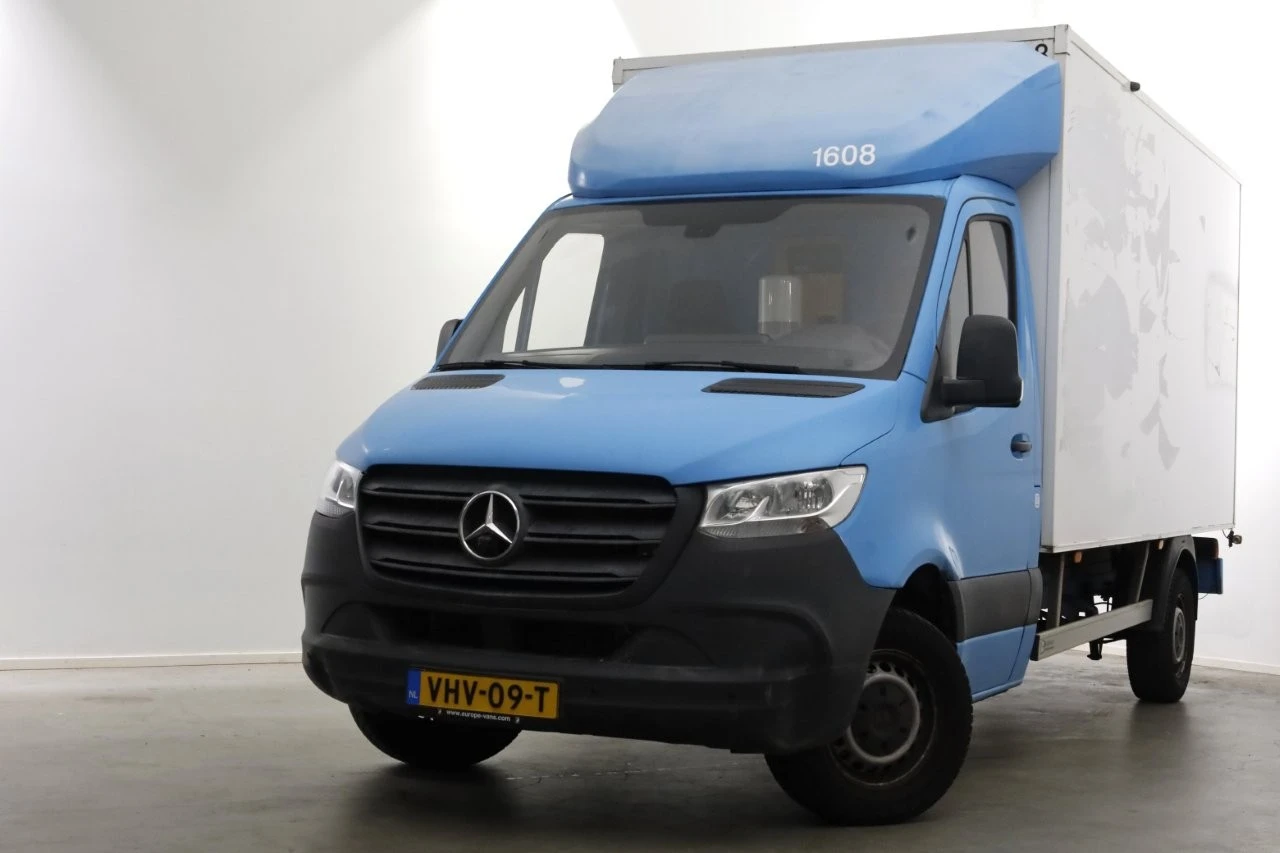 Mercedes-Benz Sprinter 2020 - 311 CDI 115pk E6 RWD Bakwagen met achterdeuren 2-Persoons 12-2020 afbeelding 1