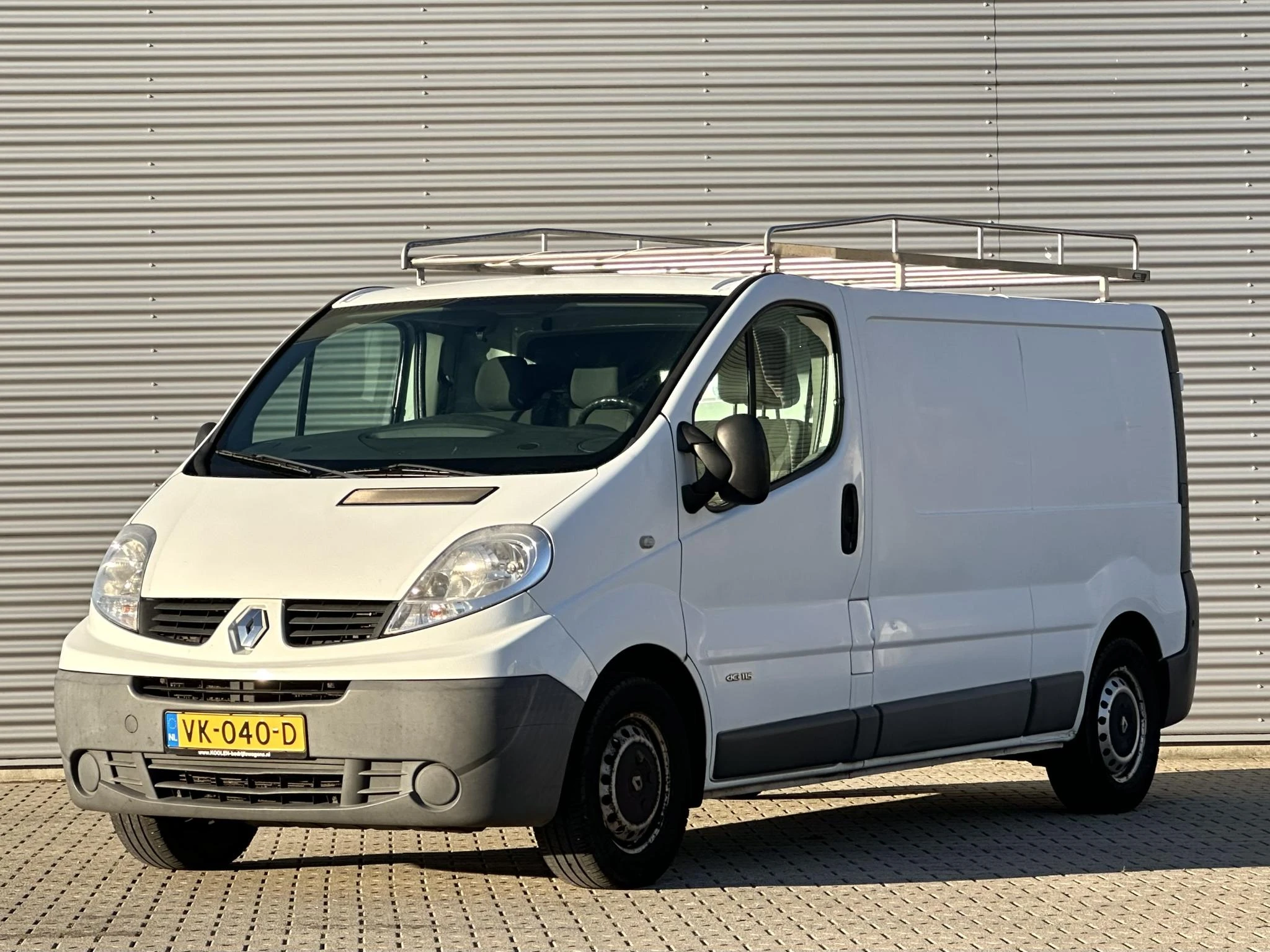 Renault Trafic 2014 - 2.0 dCi T29 L2H1 Airco|Navi|Cruise afbeelding 1