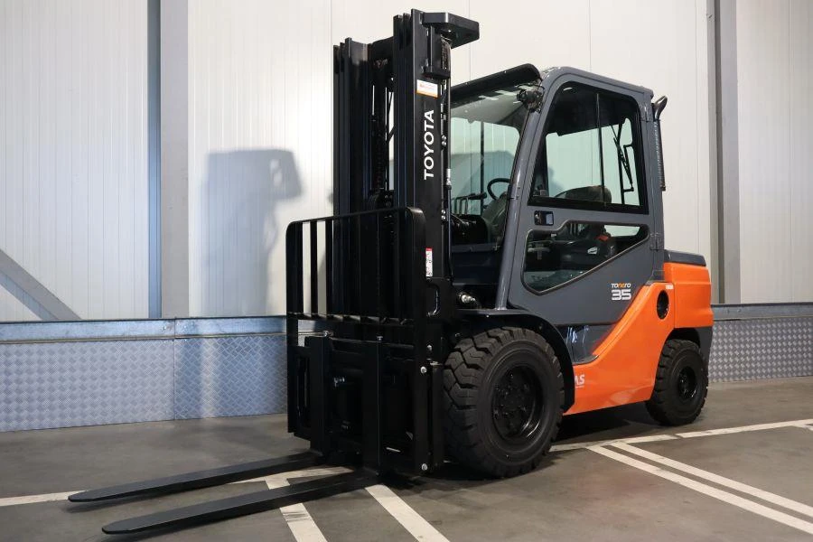 Toyota 2023 - 52 - 8 FDJF 35 afbeelding 1