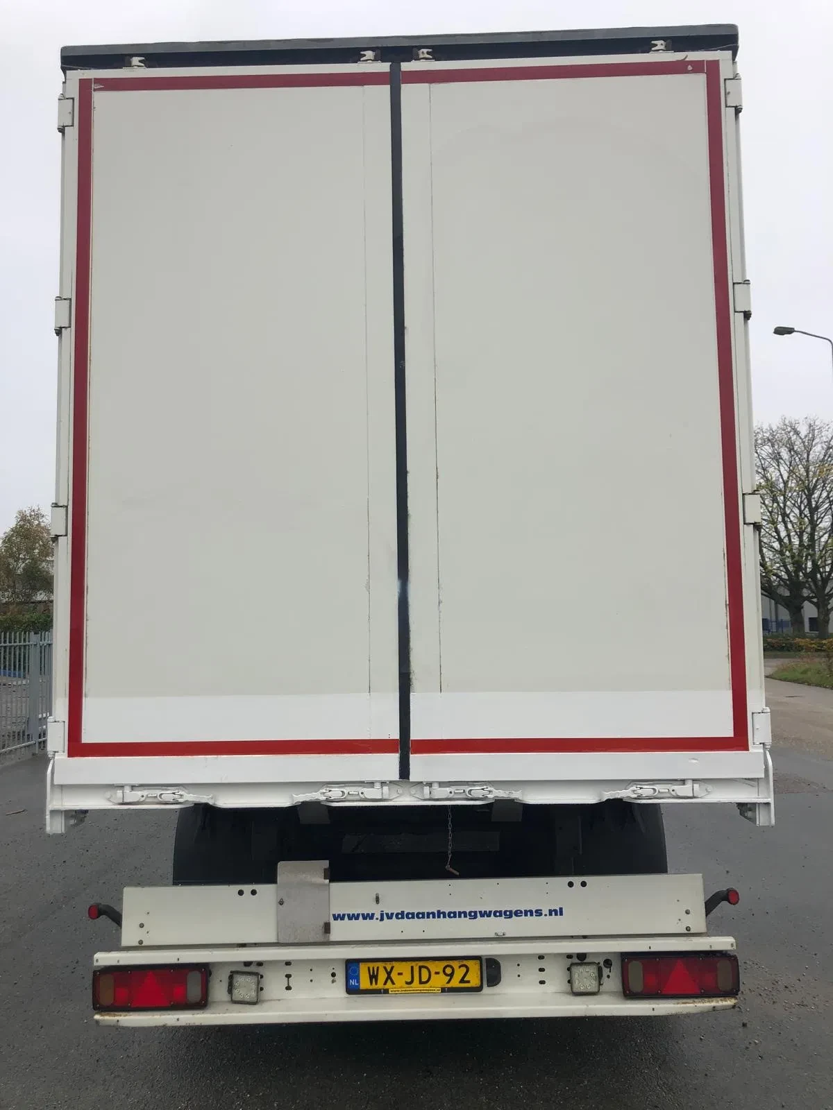 Schmitz Cargobull - Losse BDF bak. Afmetingen 813 x 248 x 260 cm. v.v. Schuifzeilen en Schuifdak. 2 achterdeuren. afbeelding 2
