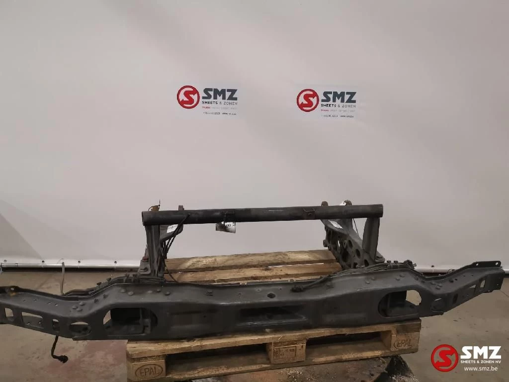 Mercedes-Benz 2005 - Occ Bumperbalk vooraan met steunen Atego 1828 afbeelding 1