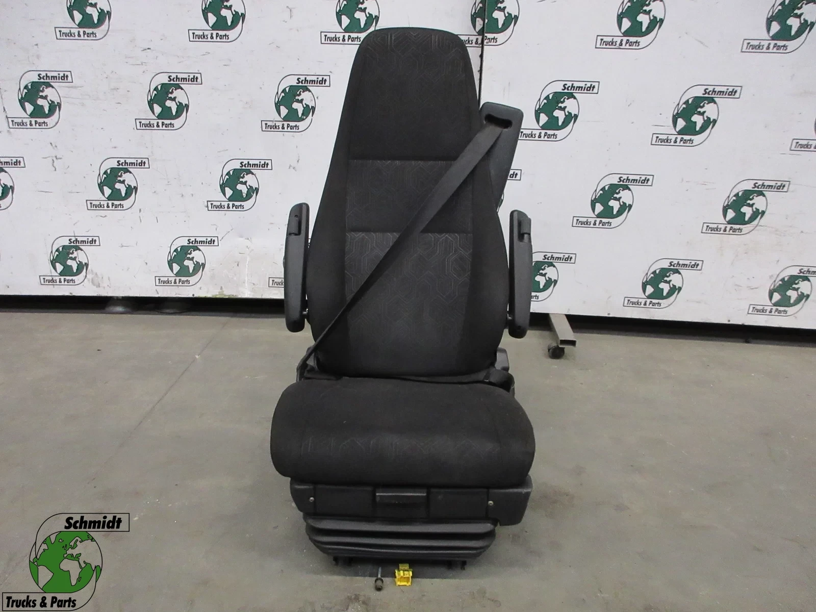 Scania - 2421529 // 2421526 STOELEN SET SCANIA P 360 NGS afbeelding 1