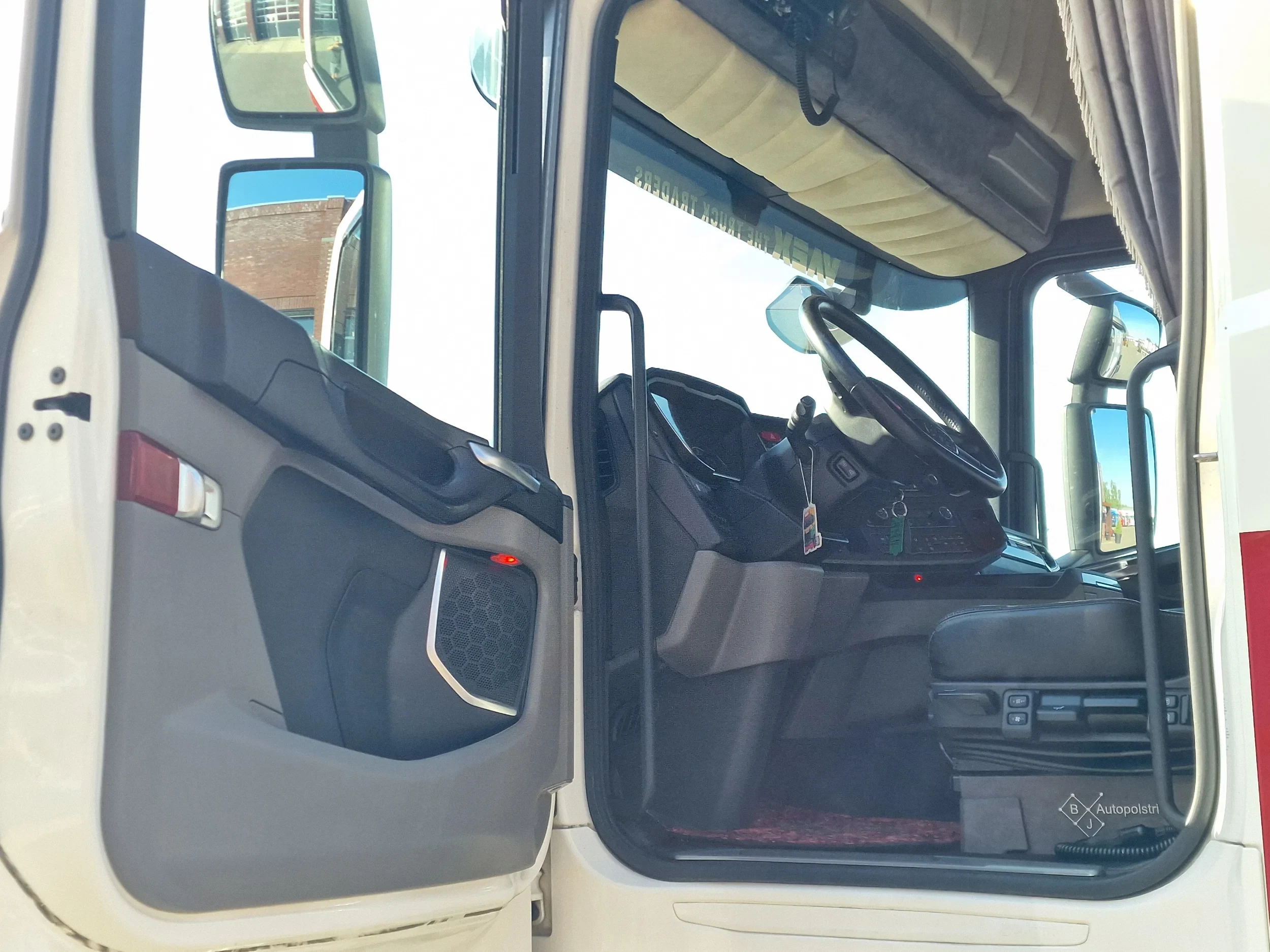 Scania S 2021 - S540 NGS Highline 4x2 - Low deck - Retarder - Custom interior - Night clima - Full air - Led - Navi obrázek 9