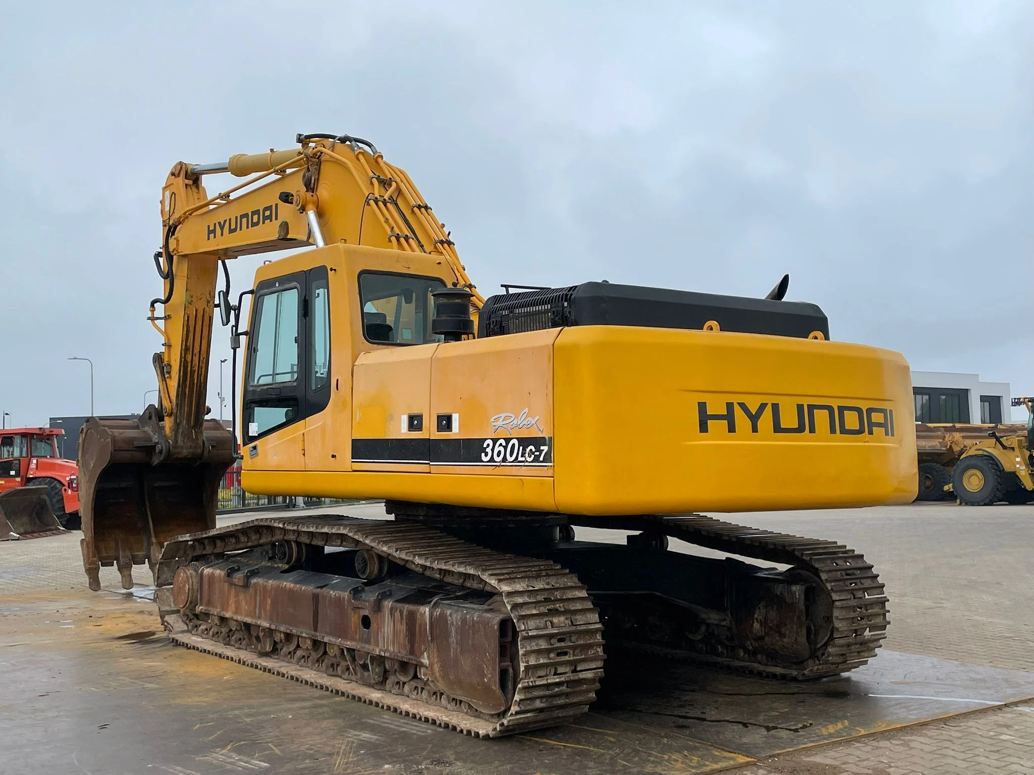 Hyundai R360LC-7 2005 imagem 3
