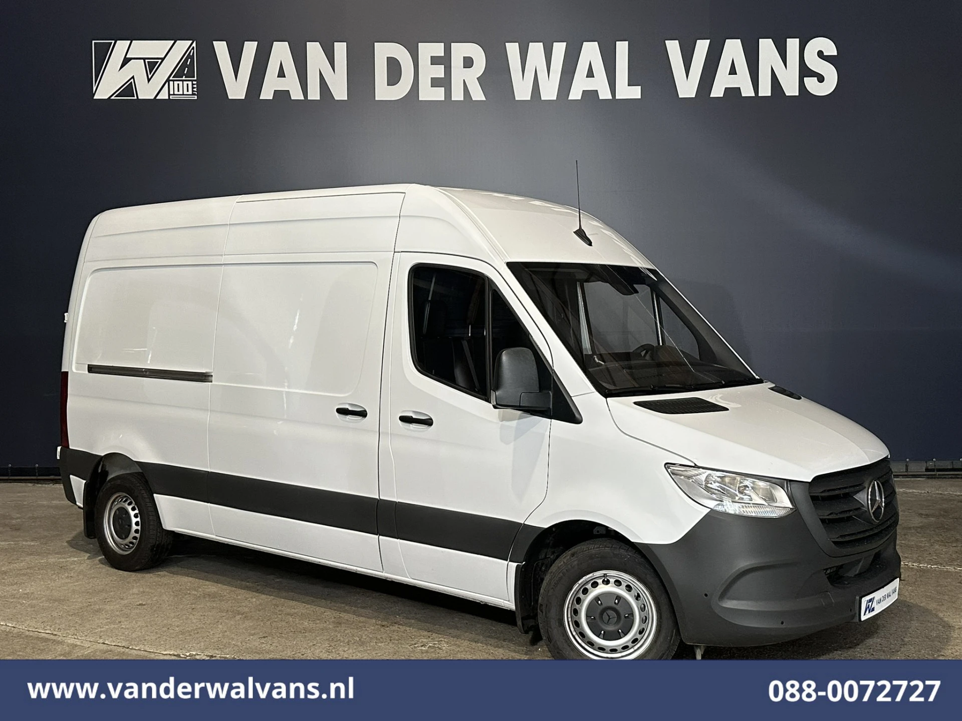 Mercedes-Benz Sprinter 2023 - 315 CDI 150pk L2H2 Euro6 Airco | Camera | Apple Carplay | Cruisecontrol | Chauffeursstoel | Leder immagine 1