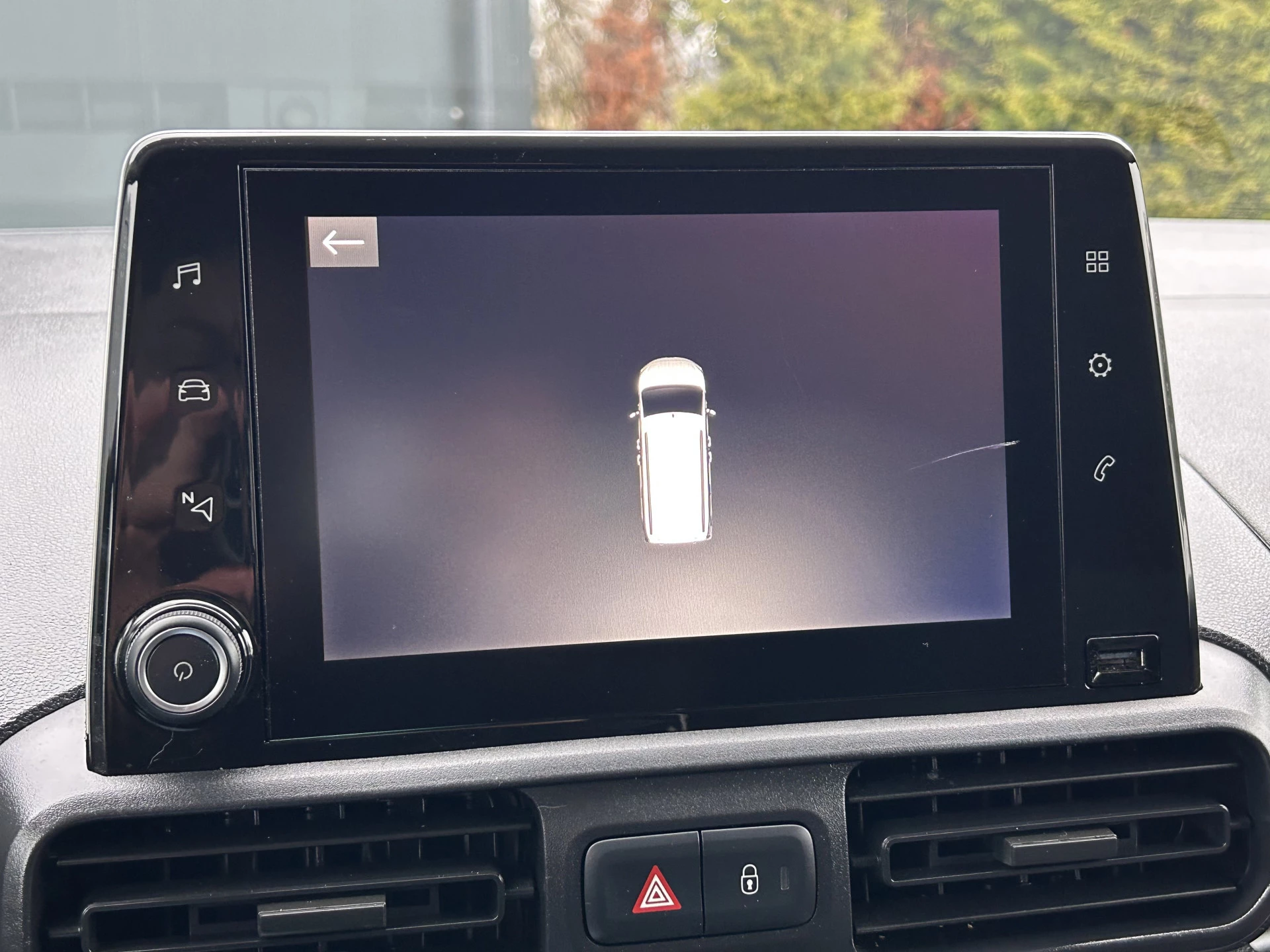 Opel Combo 2019 - 1.5D 102 PK / L2H1 / 1e EIG. / 85.411 KM !! / SORTIMO INRICHTING / AIRCO / CRUISE / NAVI / APPLE CARPLAY image 17