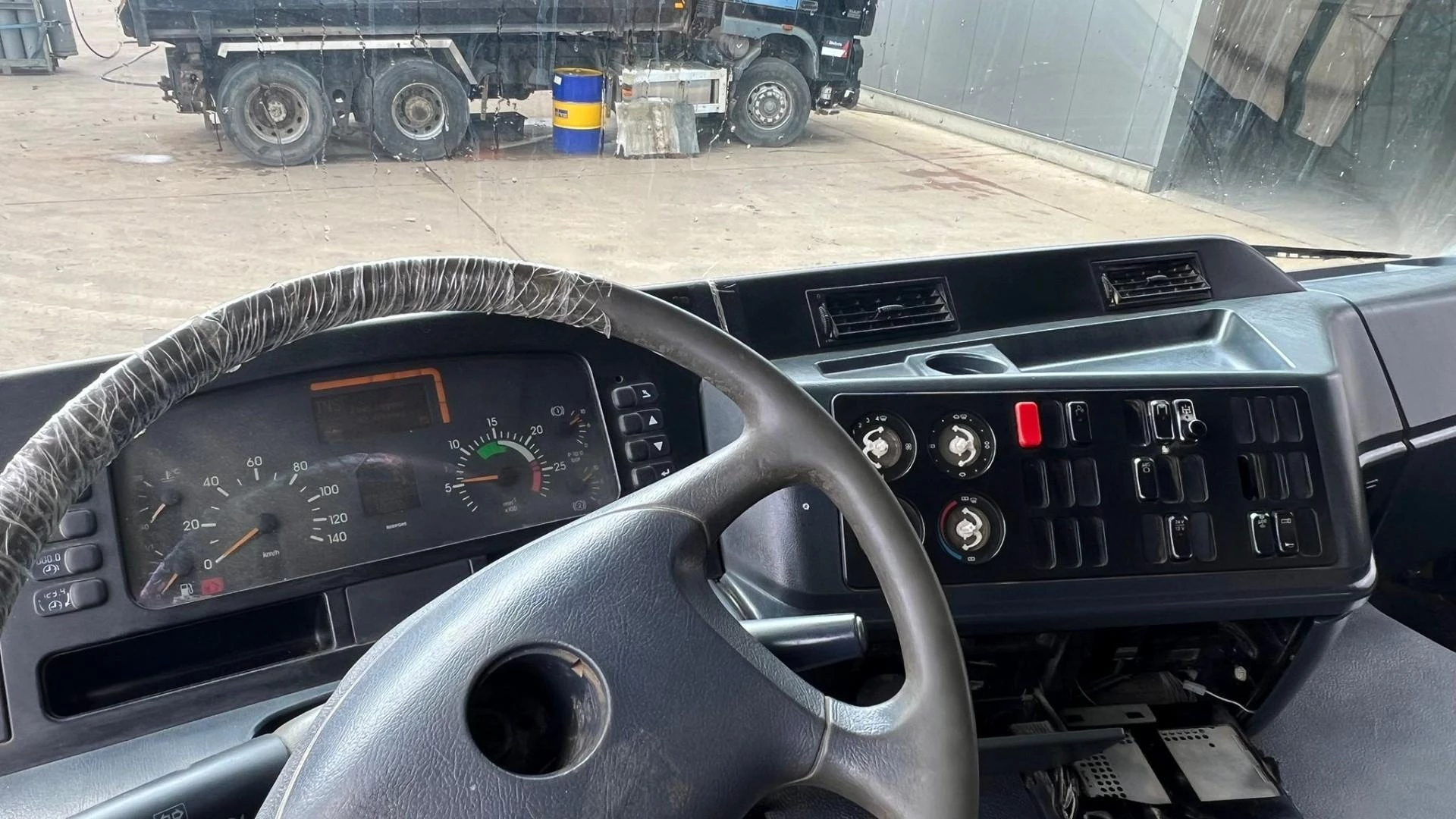Mercedes-Benz Actros 2000 - 4143 obrázek 12
