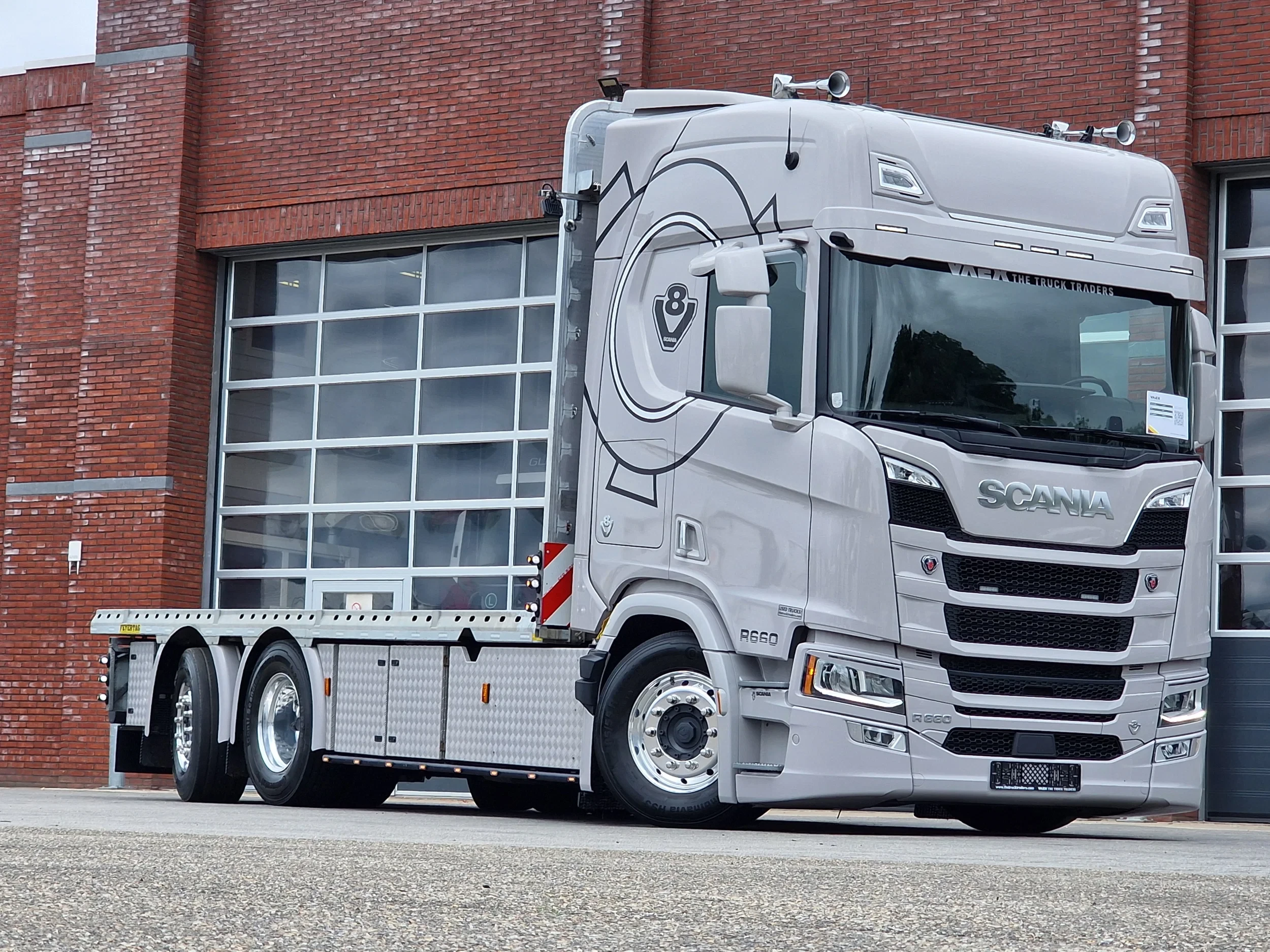 Scania R 2024 - R660 V8 NGS retarder - full air - WB435 - alcoa - steering axle afbeelding 1