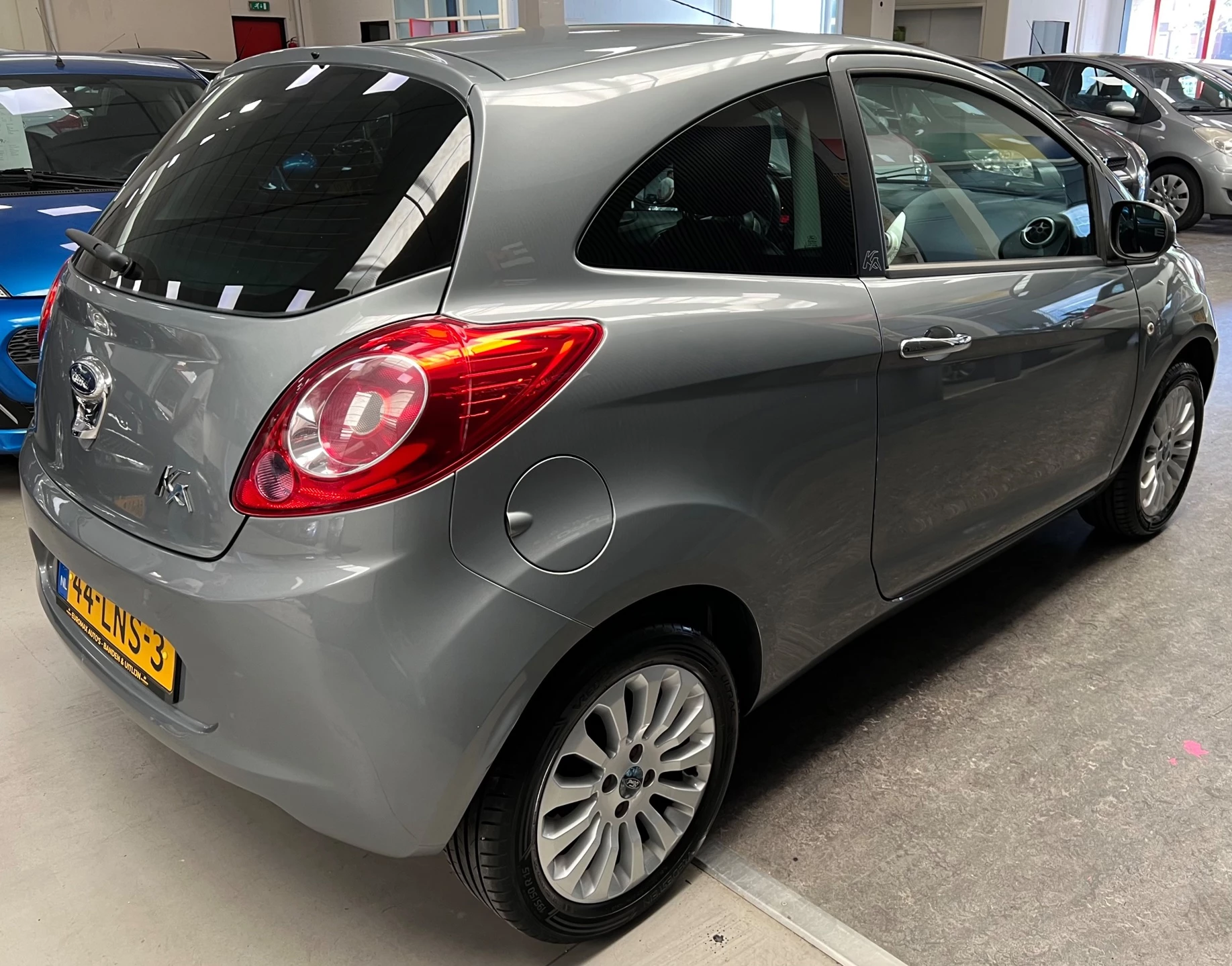 Ford Ka 2010 - 1.2 Titanium X 2e Eigenaar - Distibutie vervangen - Zeer Netjes. image 9