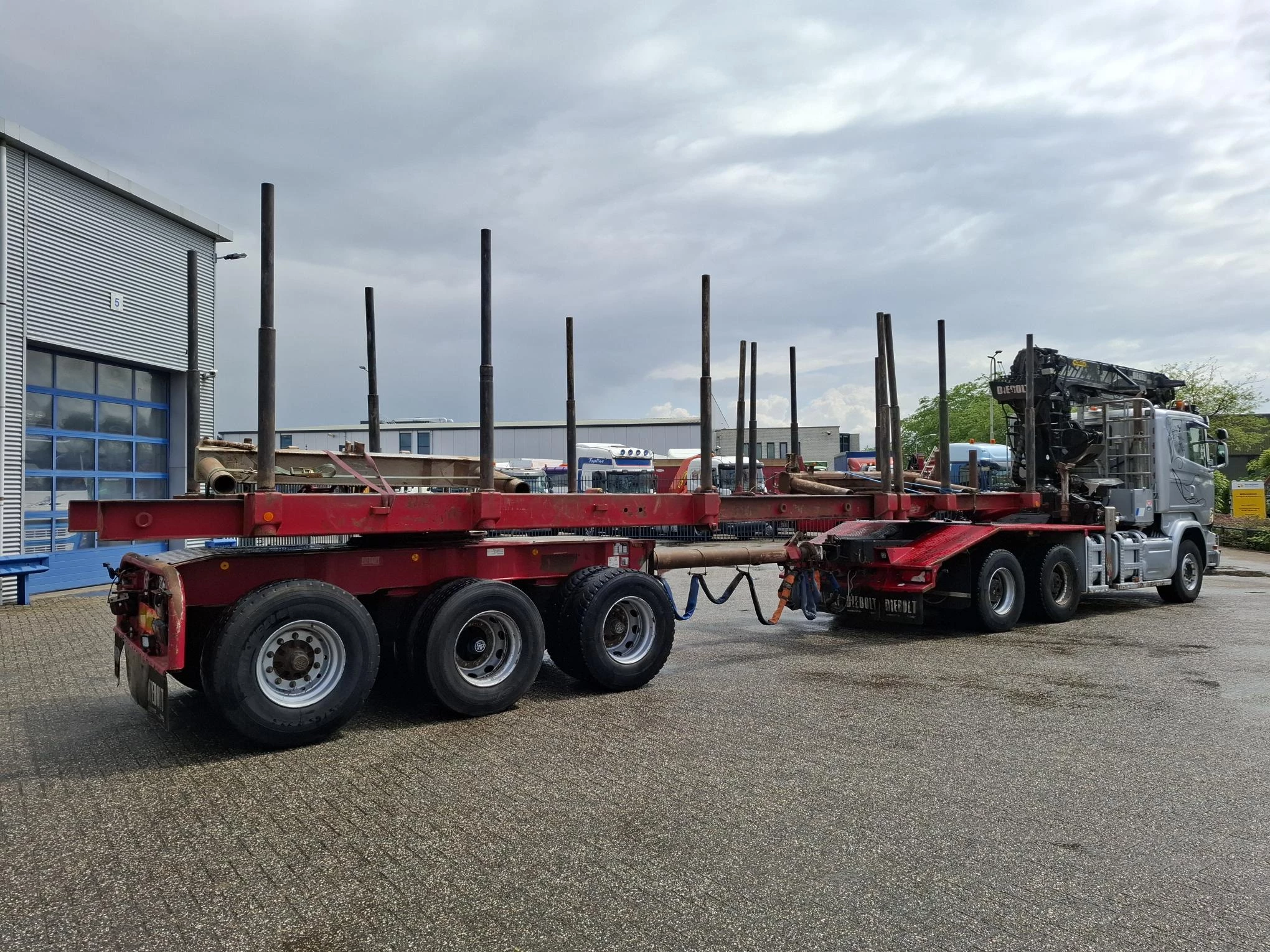 Scania R 2016 - R580 V8 / LOGGING TRUCK / 6X4 / RETARDER / 2XBIG AXLE / PALFINGER EPSILON S270L83 / 20METER / 431534 KM / DIEBOLT 3AXLE TRAILER / AUTOMATIC / EURO-6 / 2016 afbeelding 11
