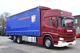 Scania P 2021 - P280 NGS 6X2*4 - NEW TACHO - SLIDING CURTAINS/ROOF - 251 TKM - WHEELBASE: 515 CM - DHOLLANDIA - TOP CONDITION - obrazek 2