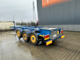 Burg N/A 2003 - 20FT/3-axles / empty weight: 3.290kg / SAF DISC / ADR (EXII, EXII, FL, OX, AT) / LIFTAXLE / NL-Chassis zdjecie 24