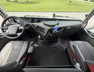 Volvo FH 2016 - 13.460 EURO 6 ONLY 766.000 KM FULL SPOILER 2X TANKS HOLLAND-TRUCK imagen 9