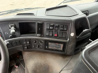 Volvo FM 300 2009 - FM 6X2 PK15502 5X HYDRO изображение 25