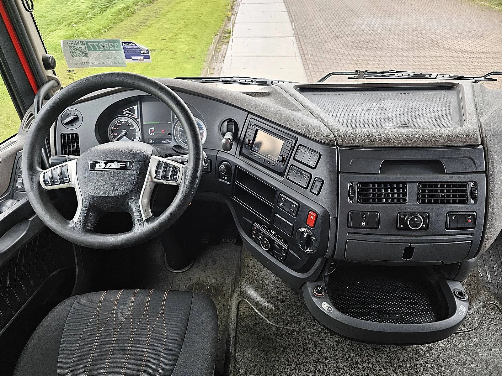 DAF XF480 2018 zdjęcie 8