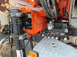 Scania P 2007 - P380 / 6X4 / 2X BIG AXLE / FULL-STEEL / DRUM BRAKES / TEREX TLC 125.2 CRANE / AIRCO / MANUAL / EURO-4 / 2007 zdjecie 17