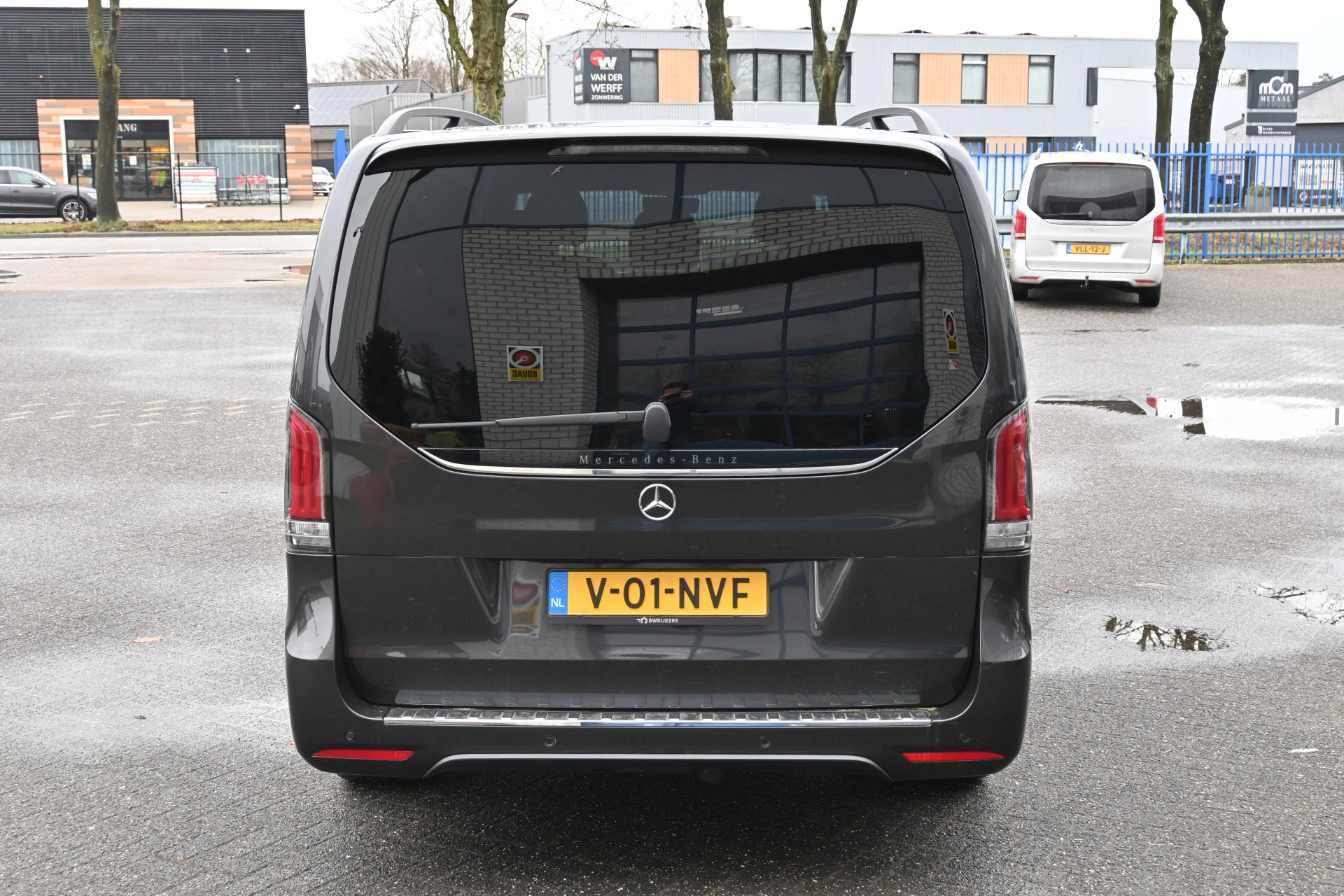 Mercedes-Benz V-Class 2024 - 300d AMG L2 DC imagen 16