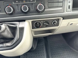 Volkswagen Transporter 2016 - Kombi 2.0 TDI L2H1 3+3+3 Marge Euro 6 image 22