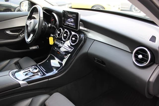Mercedes-Benz C-Class 2016 - 350e Avantgarde NAVI TREKHAAK CAMERA LUCHTVERING 18'' image 14