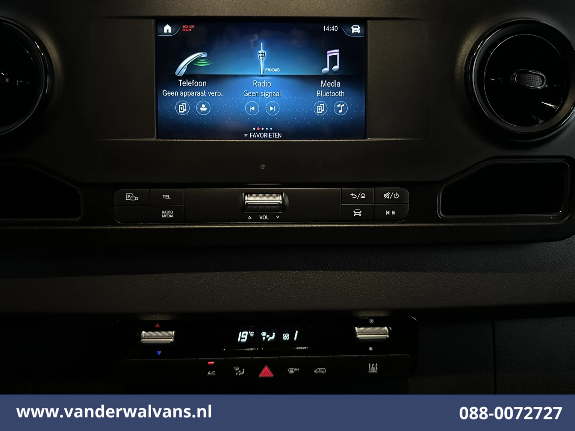 Mercedes-Benz Sprinter 2023 - 315 CDI 150pk L2H2 Euro6 Airco | Camera | Apple Carplay | Cruisecontrol | Chauffeursstoel | Leder immagine 17