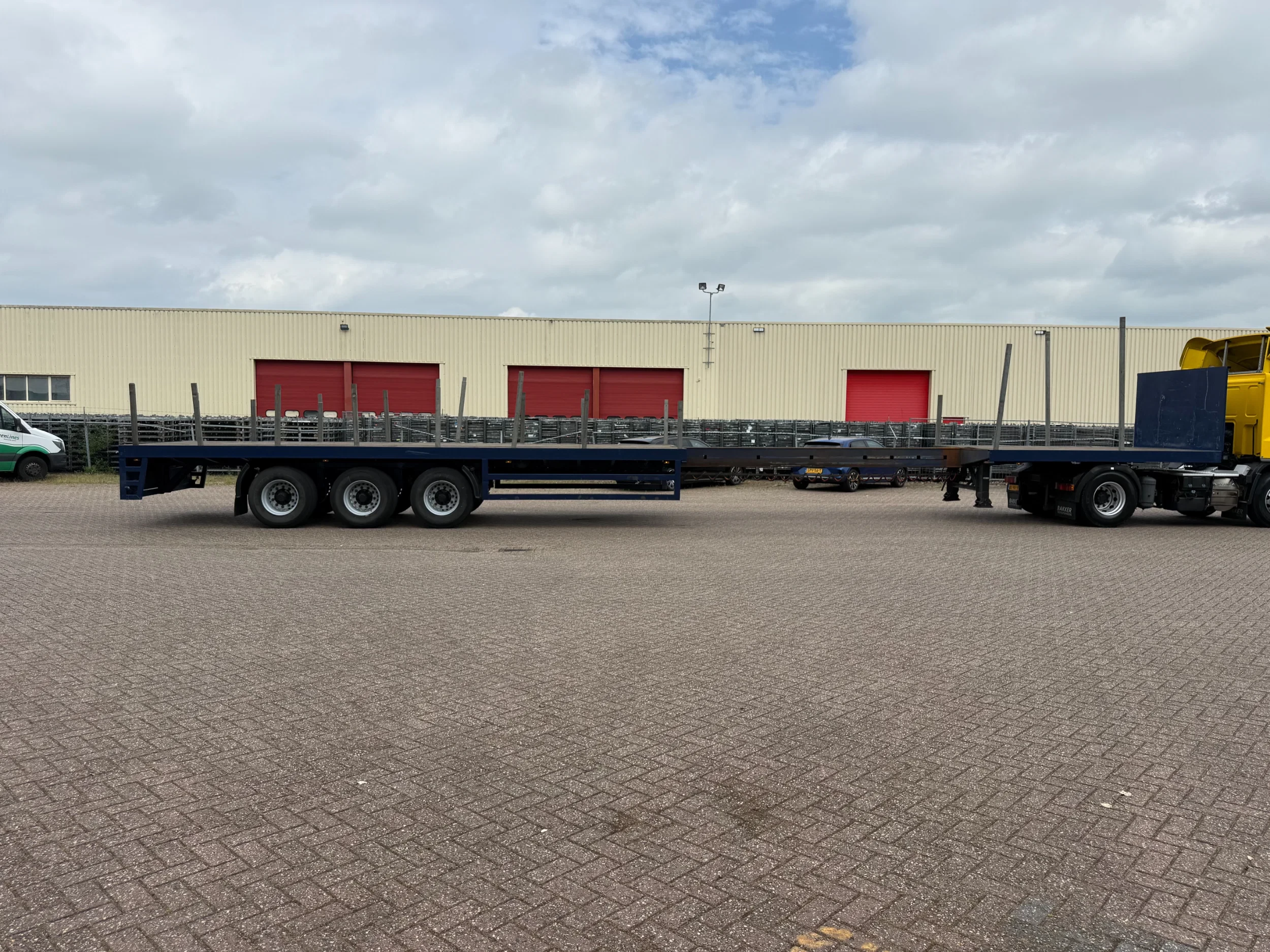 Lintrailers 2007 - vlakke uitschuifbare oplegger / naloop gestuurd APK tot 1-2027 Bild 17