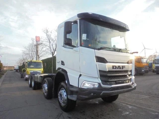 DAF XDC 2026 - 450 8X4 DEMO UNUSED RHD image 3