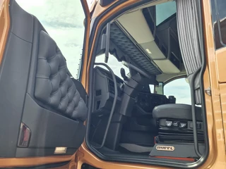 Volvo FH 2026 - 13.500 Aero Globetrotter XL 4x2 - New - Full spec - BUFFL interior - Retarder image 10
