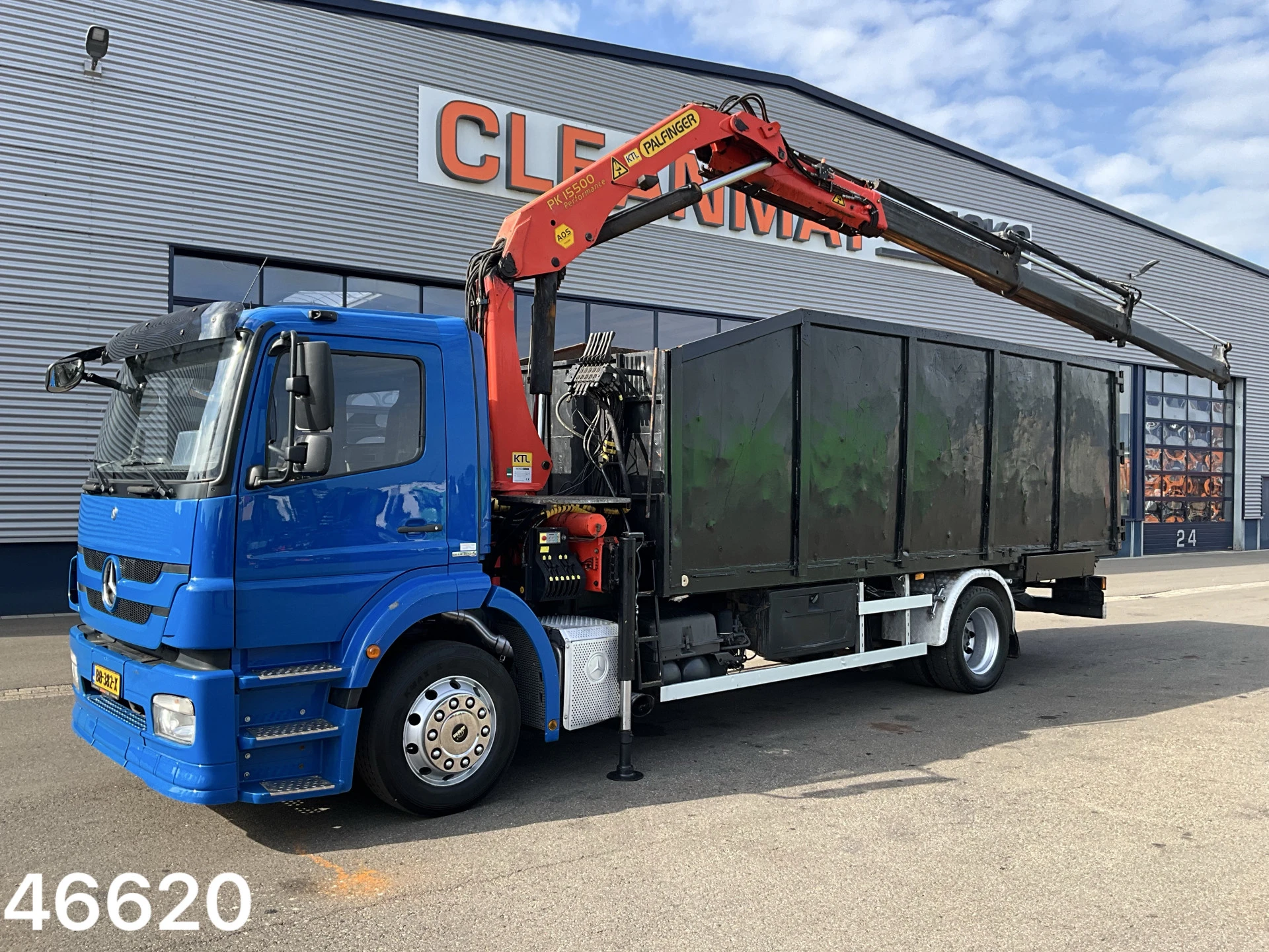 Mercedes-Benz Axor 1824 Euro 5 Palfinger 15 Tonmeter laadkraan 2008 afbeelding 1