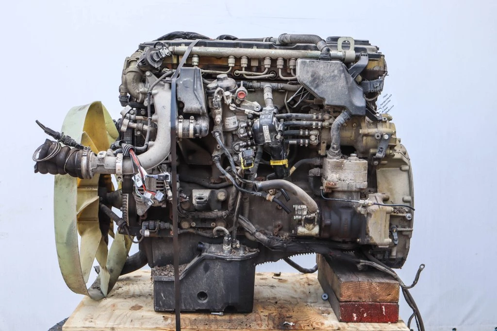 Mercedes-Benz 2020 - OM936LA EURO6 240PS imagem 1