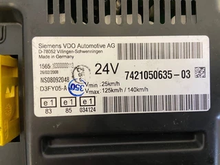 Renault N/A 2008 - 7421050635 DASHBOARD PREMIUM bild 2
