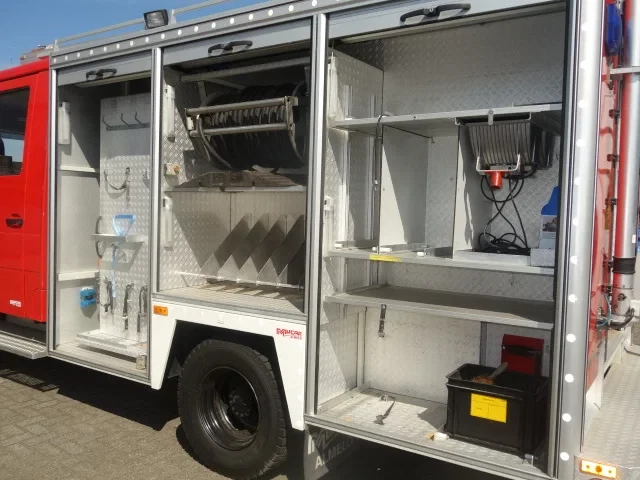 MAN LE 2002 - 220C GODIVA POMP 2000 LITER TANK,MANUAL GEARBOX obrázek 14